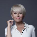 artist image Анжелика Варум У любви белых два крыла (2015) Два крыла - Single