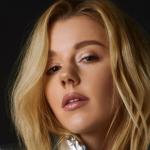artist image Юлианна Караулова [drivemusic.me] Танцы На Нервах Быть сильными