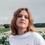 artist image Emma Peters Fous Dimanche